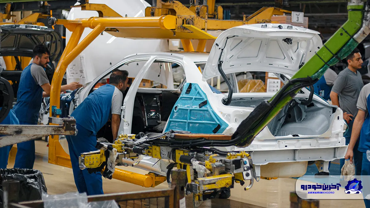 معاون وزیر صمت ؛ قیمت خودرو طبق تورم تولیدکننده بررسی می‌شود